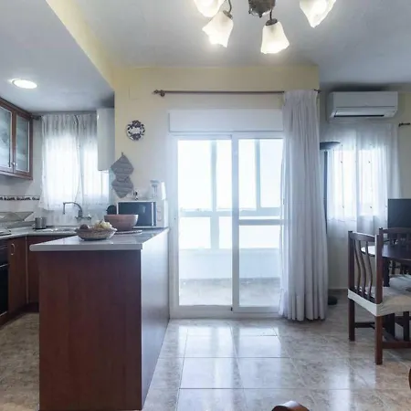 Apartamento Frente Al Mar - 500 Mbps